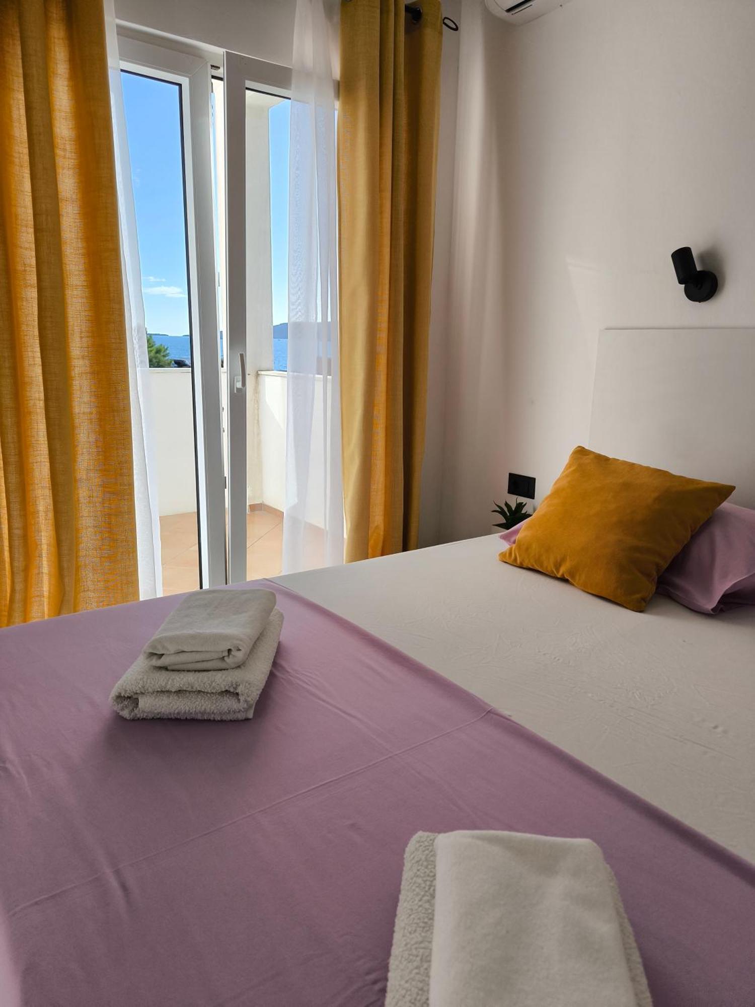 Astramaris Apartments Donji Okrug  Zewnętrze zdjęcie