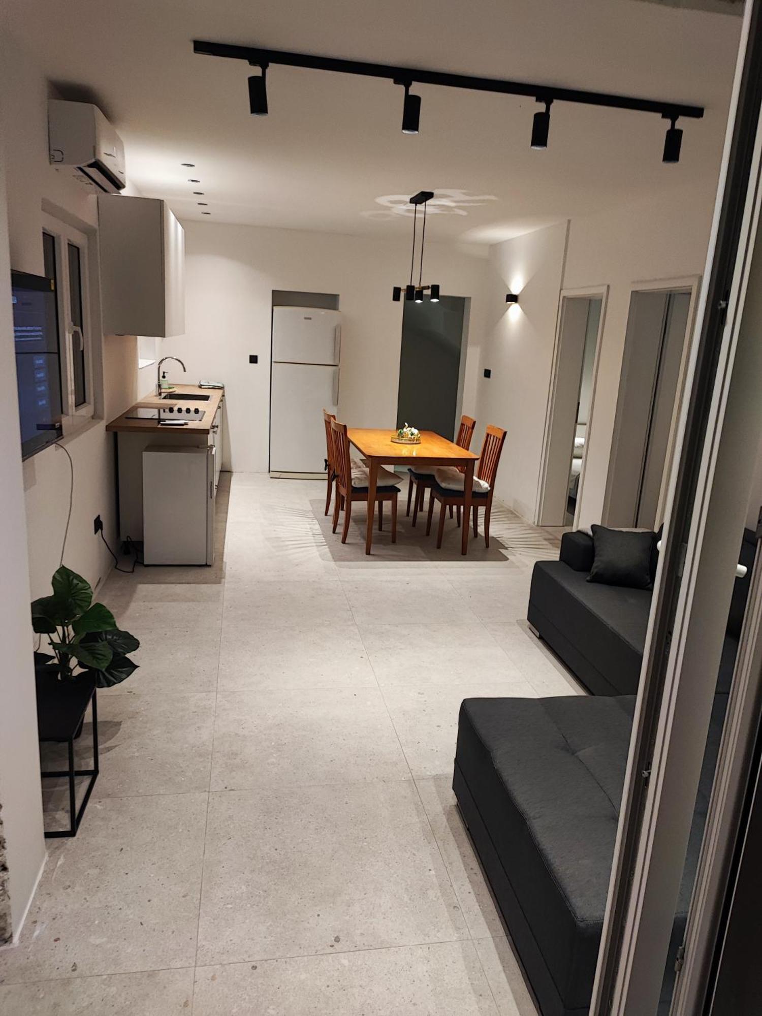 Astramaris Apartments Donji Okrug  Zewnętrze zdjęcie