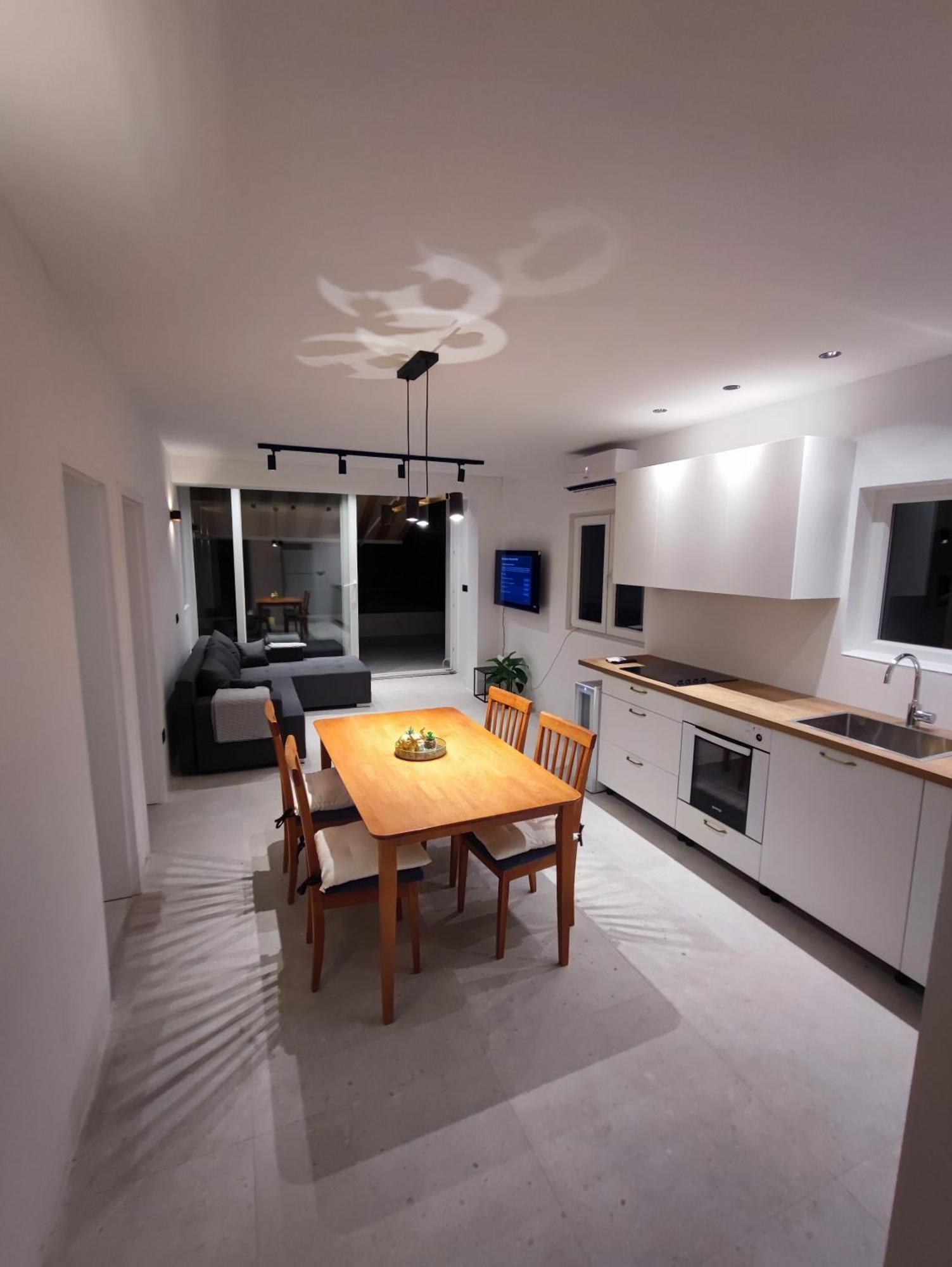 Astramaris Apartments Donji Okrug  Zewnętrze zdjęcie